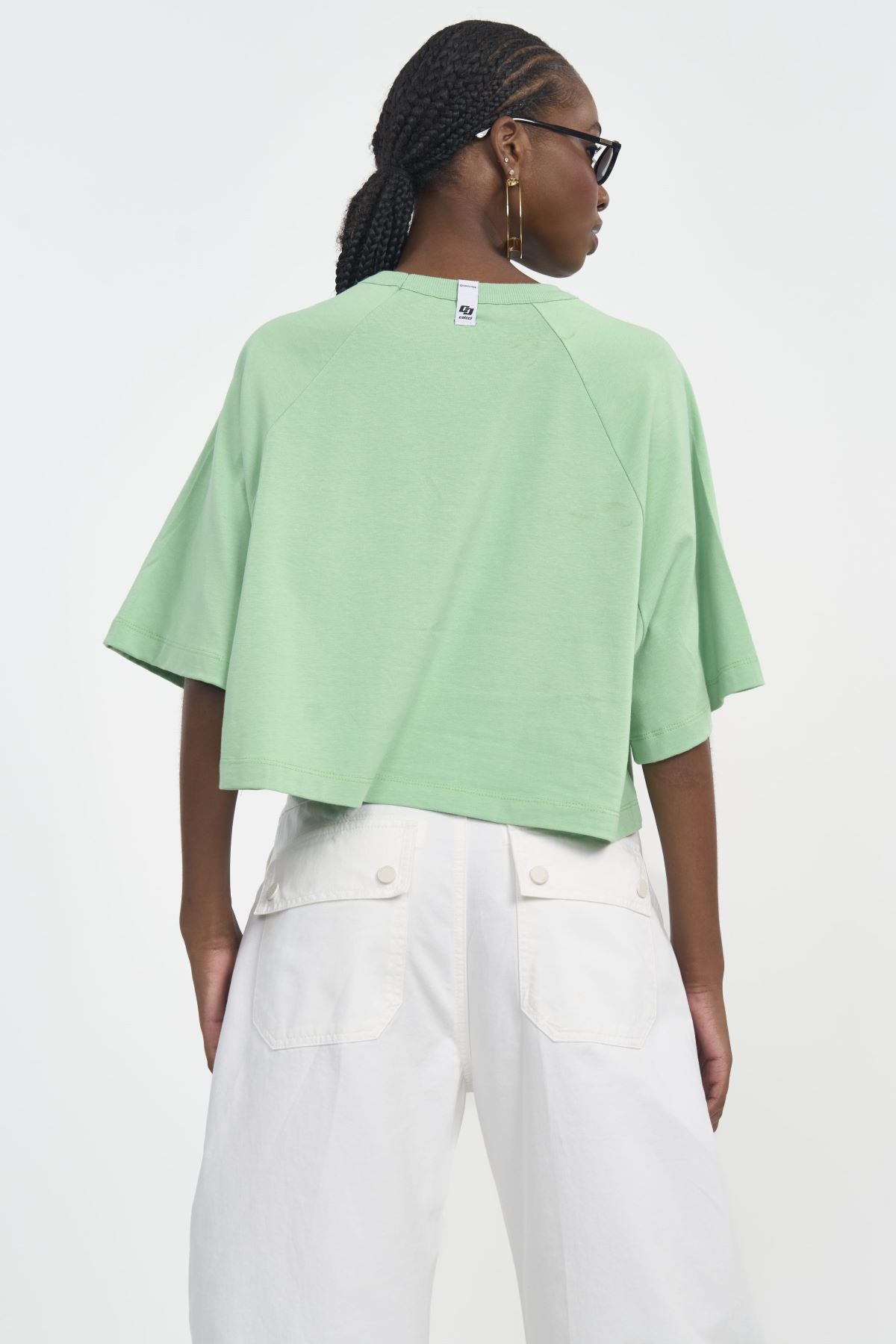 Camiseta Colcci Verde Logo Em Relevo