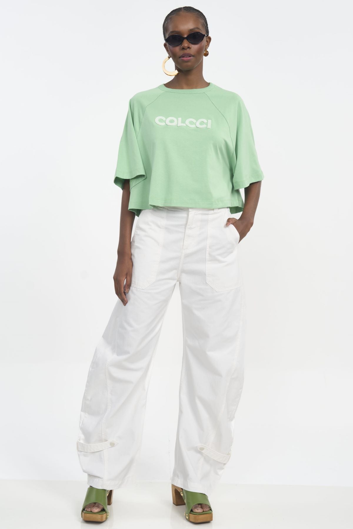 Camiseta Colcci Verde Logo Em Relevo