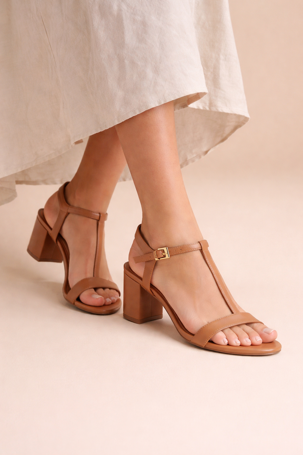 Sandália Santa Lolla Caramelo Couro T-Strap Salto Bloco