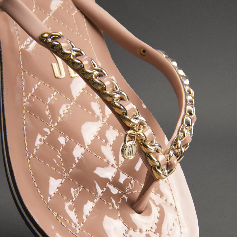 Chinelo Santa Lolla Nude Verniz Correntes