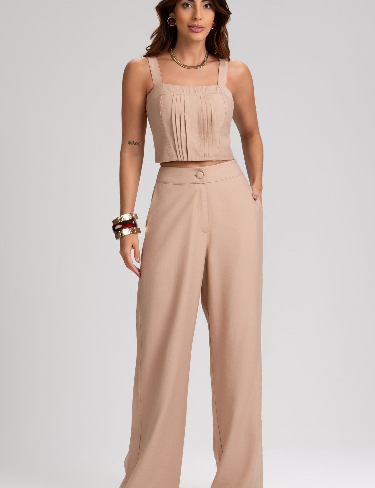 Cropped Frysaide Bege Alfaiataria Pregas