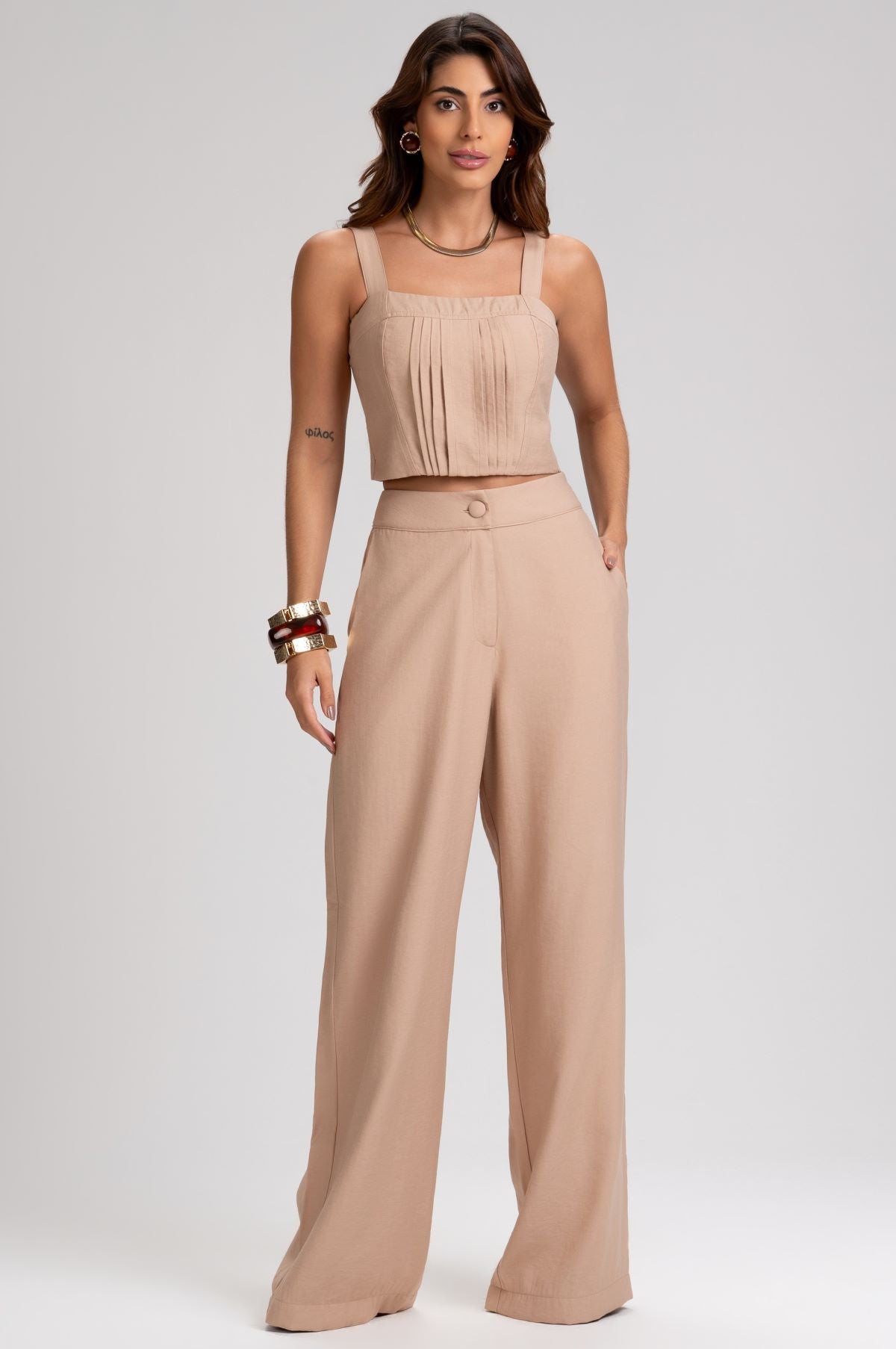 Cropped Frysaide Bege Alfaiataria Pregas