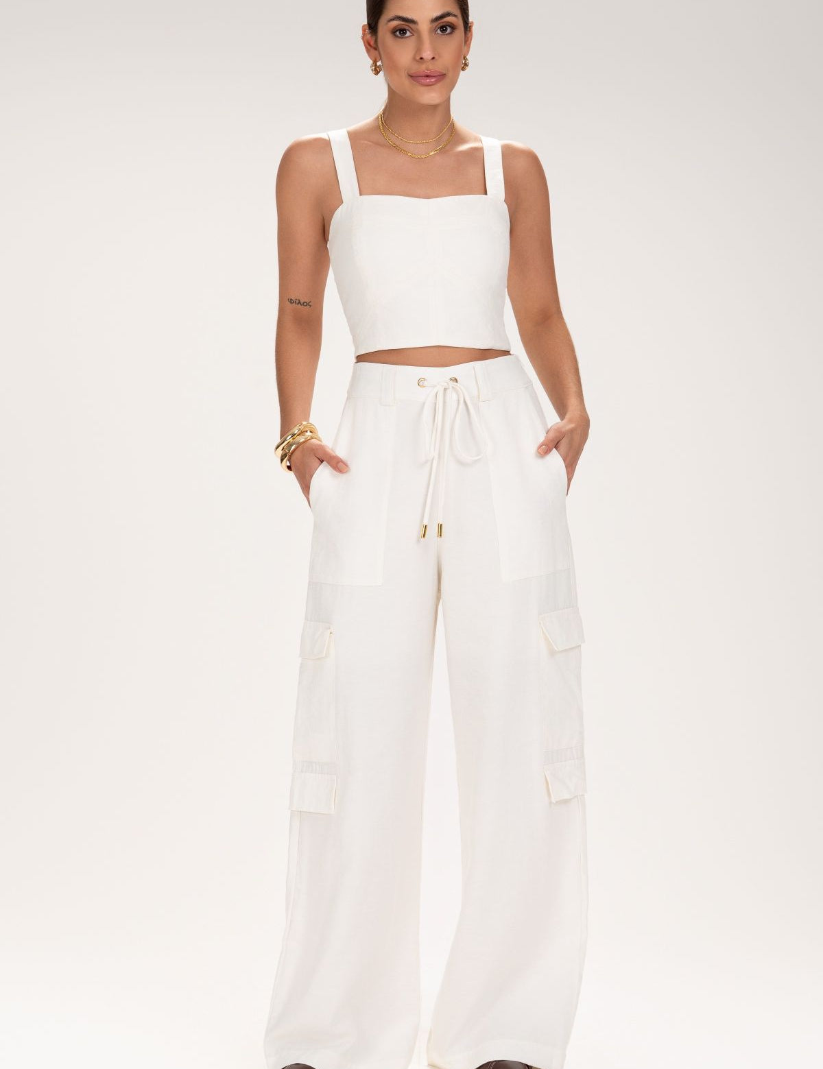 Cropped Frysaide Off White Alfaiataria Alças Largas