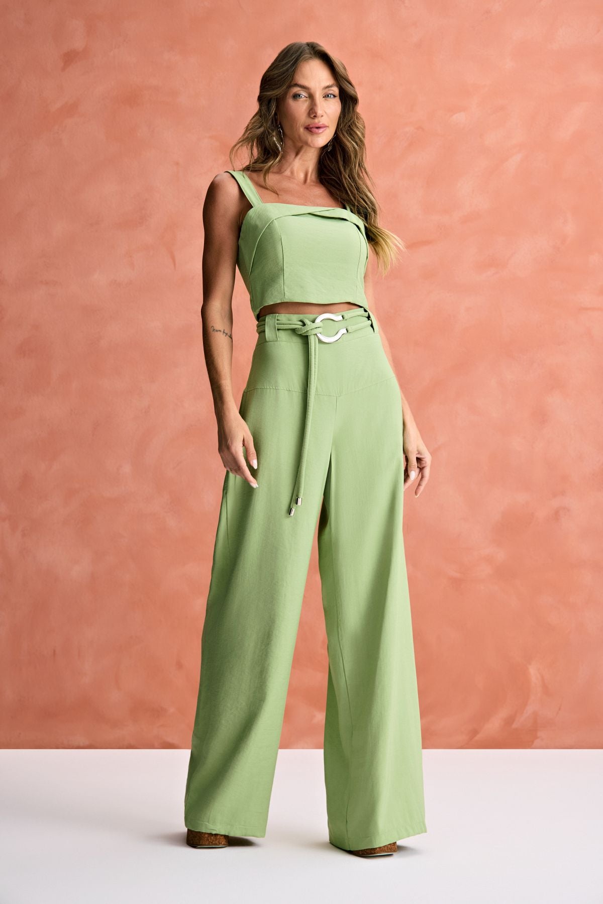 Cropped Verde Match Com Decote Reto Meia Loka