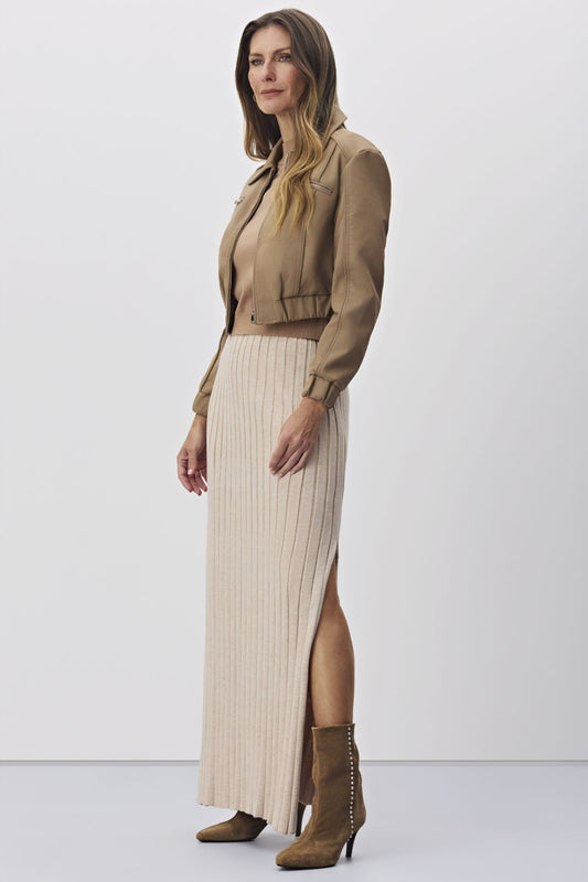 Jaqueta Meia Loka Caramelo Gola Alta Maxi Bolsos