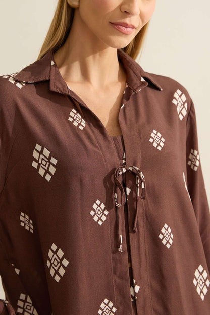 Kimono Flo Maria Marrom Estampa Geométrica