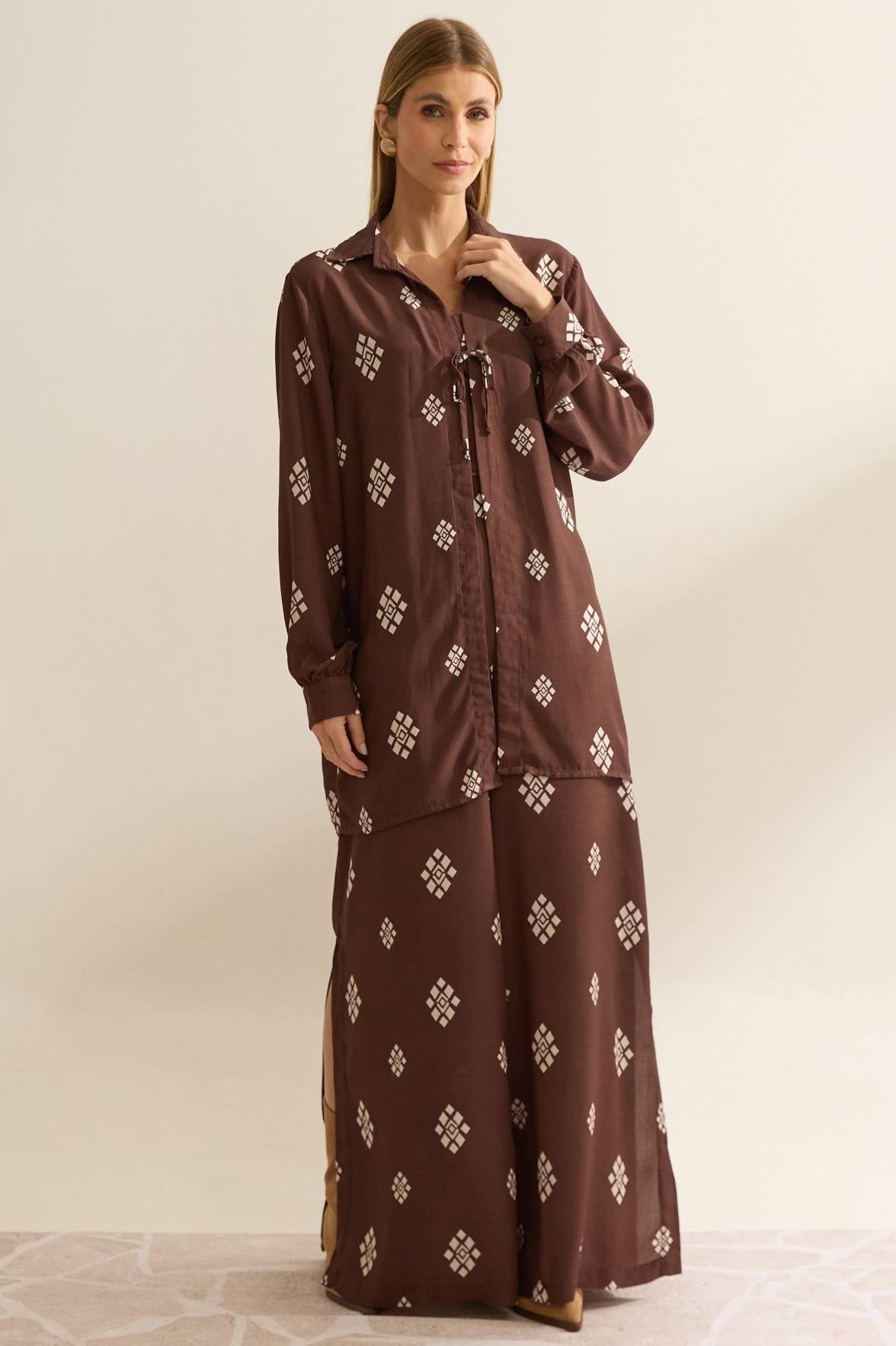Kimono Flo Maria Marrom Estampa Geométrica
