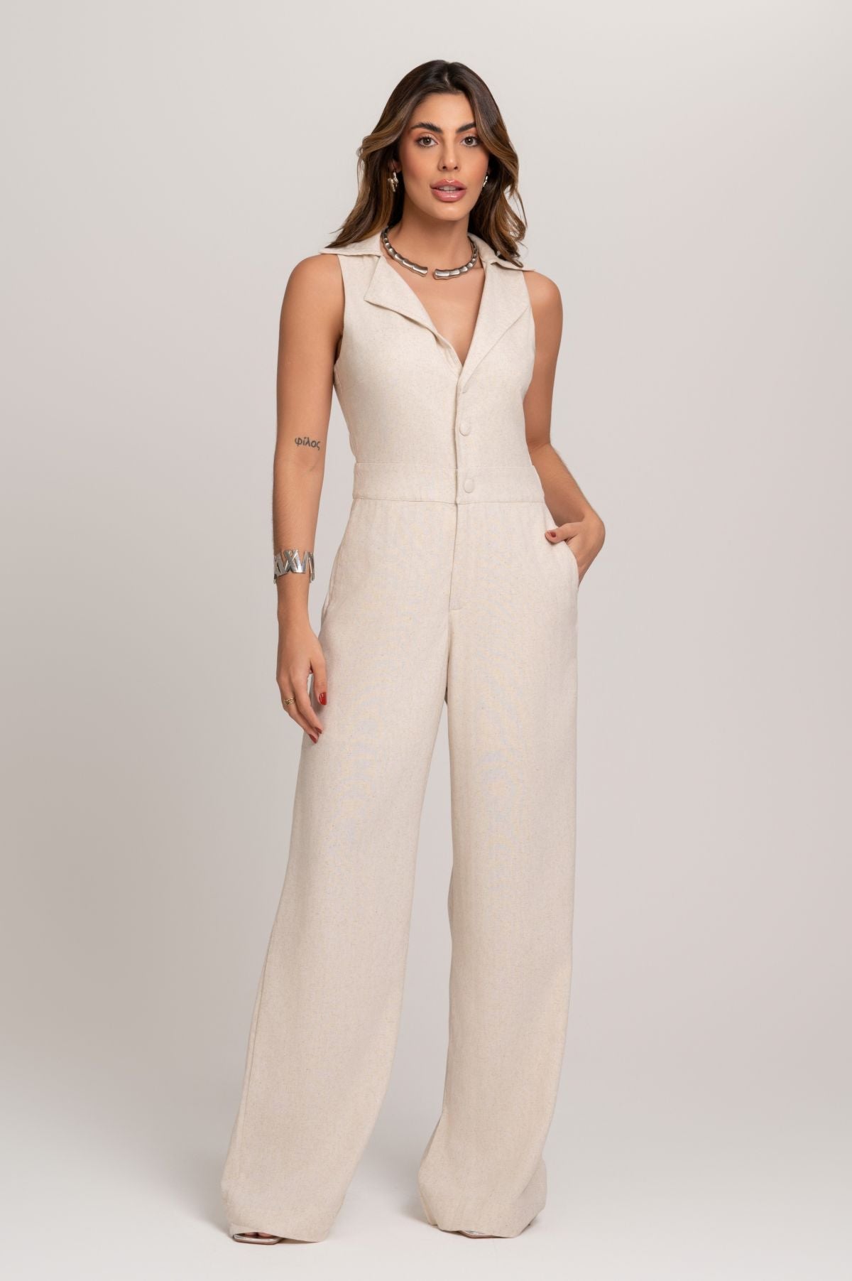 Macacão Bege De Linho Frente Única Frysaide 