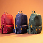 Mochila Santa Lolla Preta Nylon Pingente Laranja
