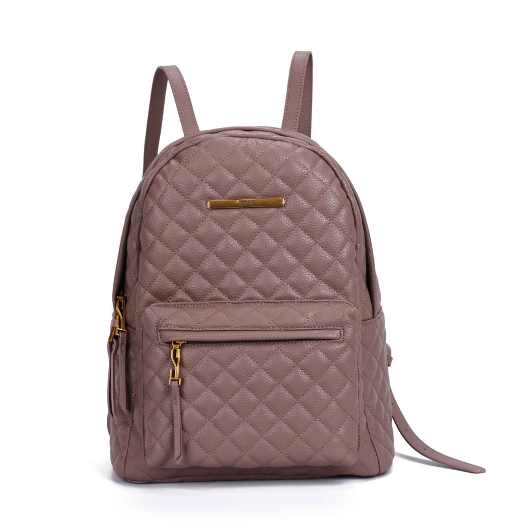 Mochila Santa Lolla Taupe Matelassê Zíperes E Placa