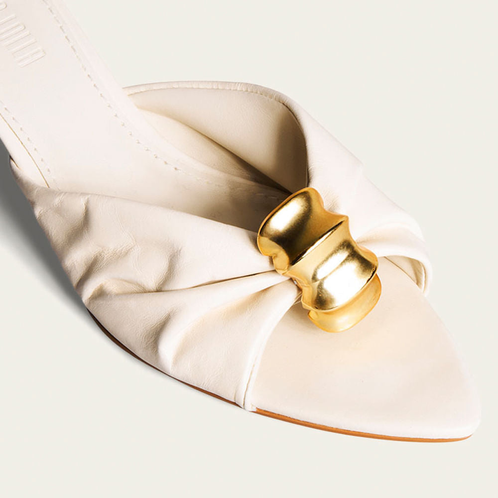 Mule Santa Lolla Off White Couro Detalhe Dourado