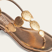 Rasteirinha Santa Lolla Dourada Metalizada T-Strap