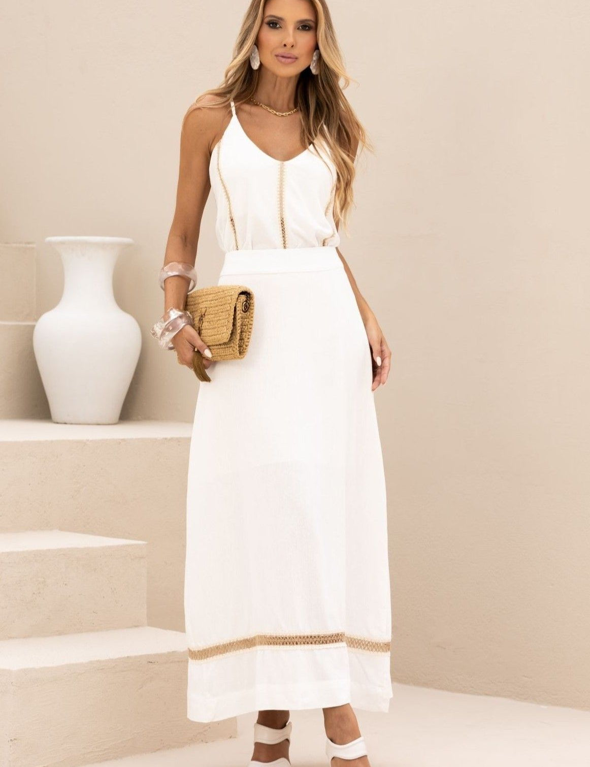 Saia Midi De Linho Rodada Com Entremeio Natural Off White Frysaide