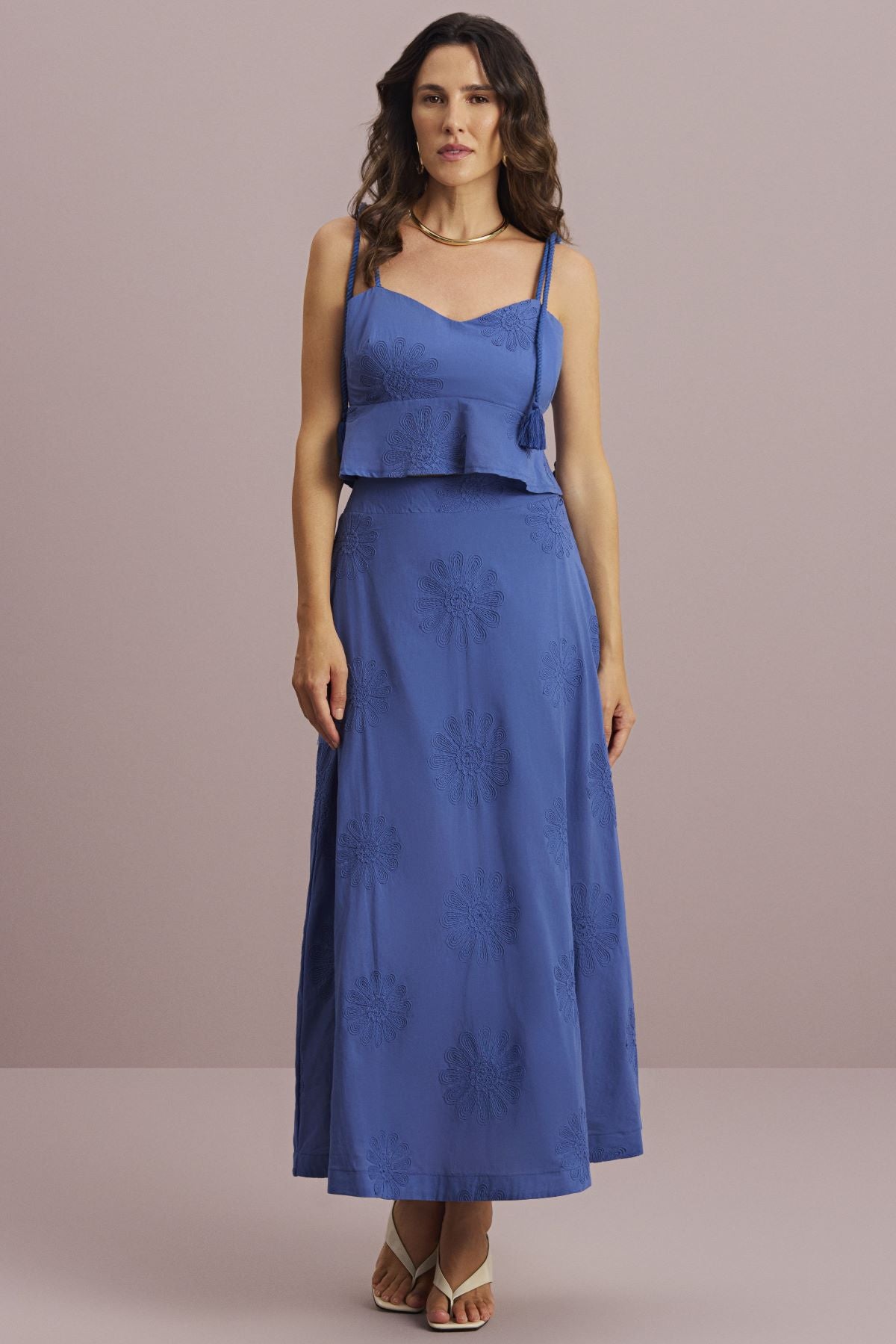 Saia Midi Meia Loka Azul Bordada Floral