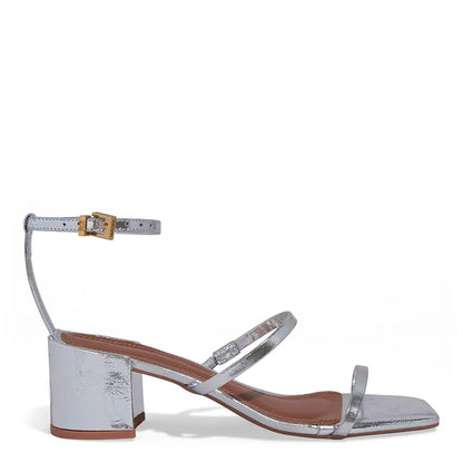 Sandália Santa Lolla Prata Metalizada Salto Bloco Couro