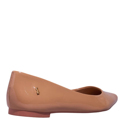 Sapatilha Santa Lolla Bege Verniz Bico Fino