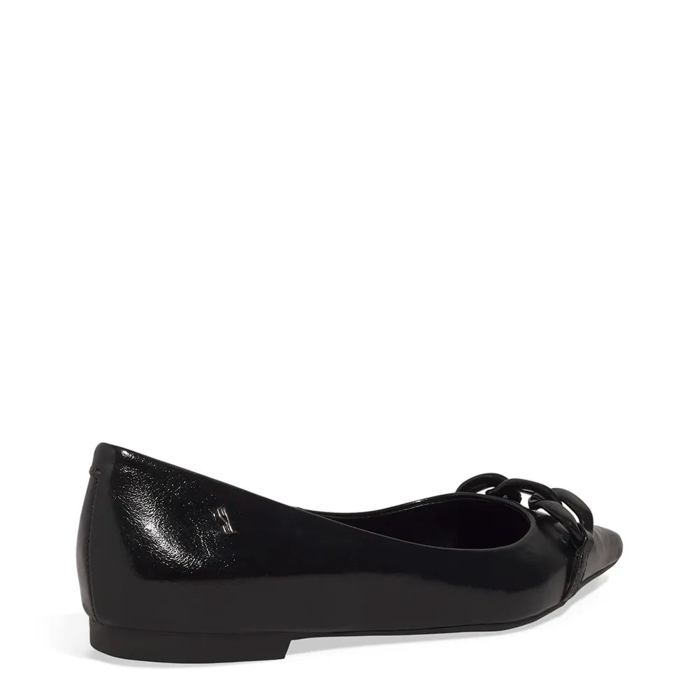 Sapatilha Santa Lolla Preta Corrente No Cabedal