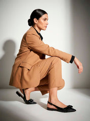 Sapatilha Santa Lolla Preta Couro Slingback Laço