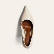 Scarpin Santa Lolla Off White Couro Salto Alto Fino