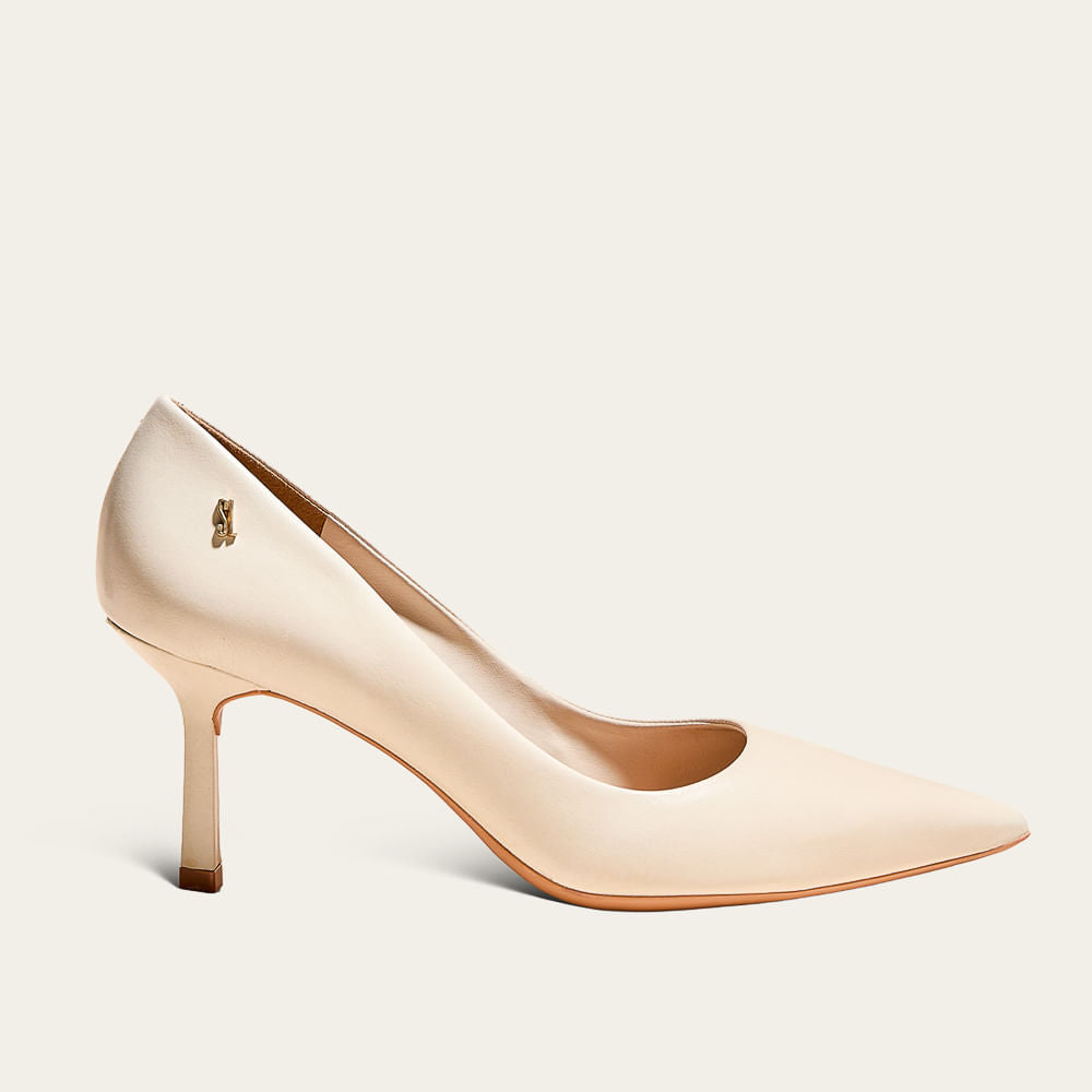 Scarpin Santa Lolla Off White Couro Salto Fino