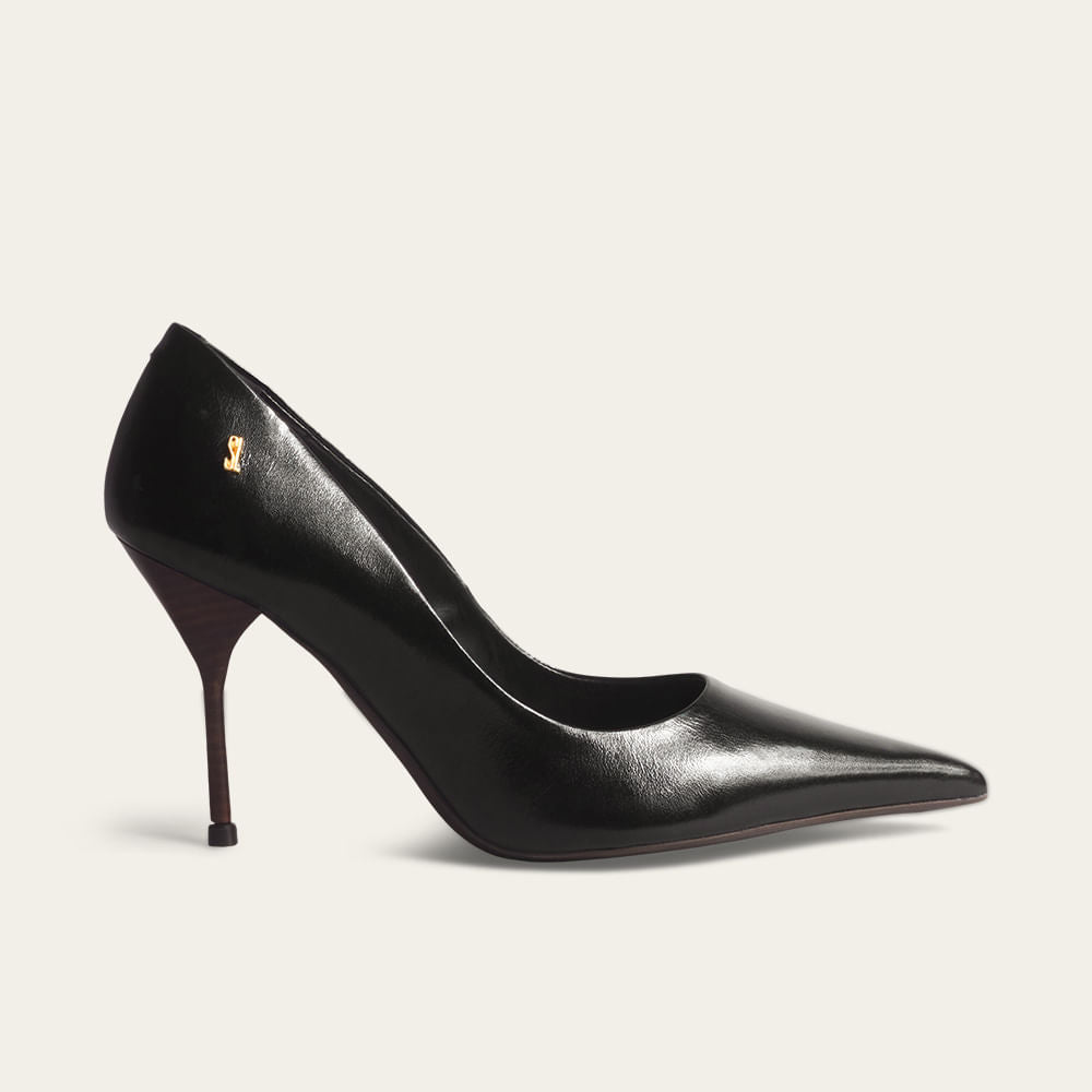 Scarpin Santa Lolla Preto Couro Salto Fino