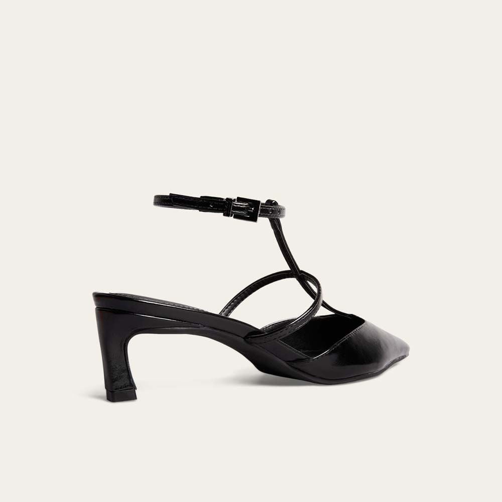 Scarpin Santa Lolla Preto Slingback Tiras Em X