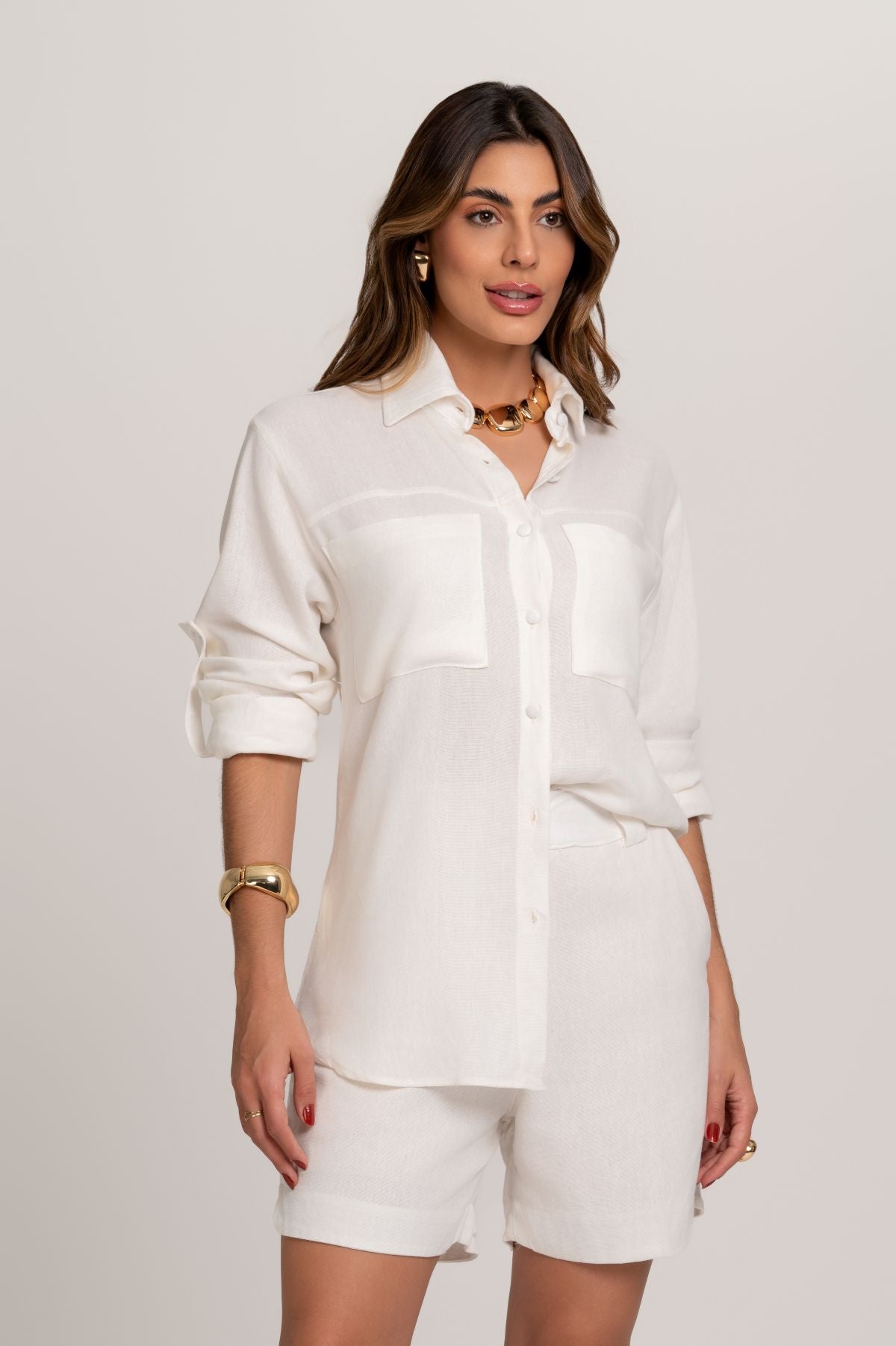 Short De Linho Off White Com Botao Dourado Frysaide