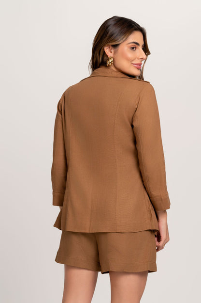 Short De Linho Yara Com Pregas Marrom Frysaide