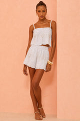 Short Flo Maria Branco Bordado Floral