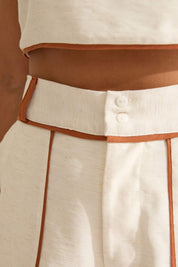 Short Flo Maria Off White Linho Viés Terracota