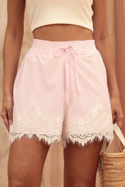 Short Frysaide Rosa Listrado Com Renda Na Barra