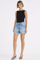 Short Jeans Colcci Azul Claro Barra Desfiada