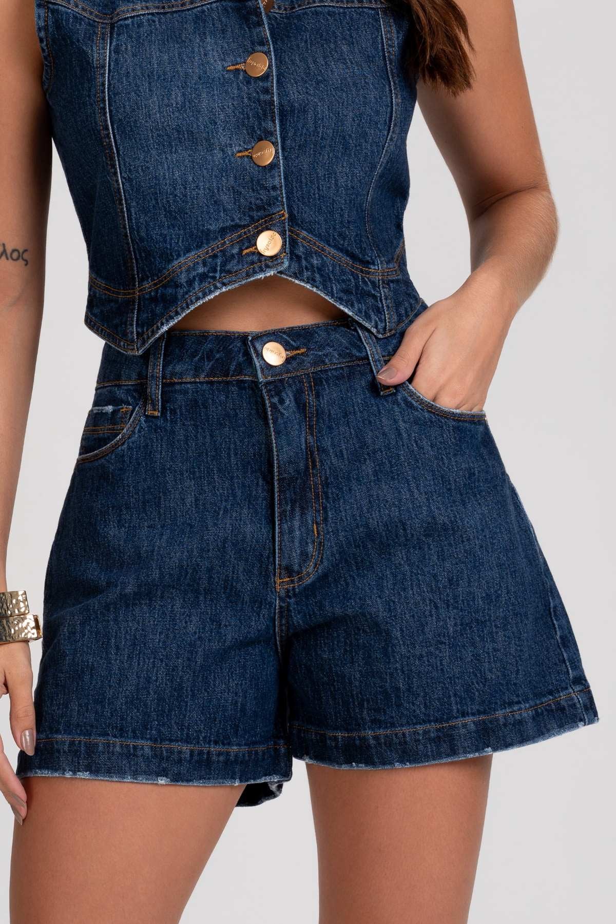 Short Jeans Frysaide Azul Escuro Barra Desfiada