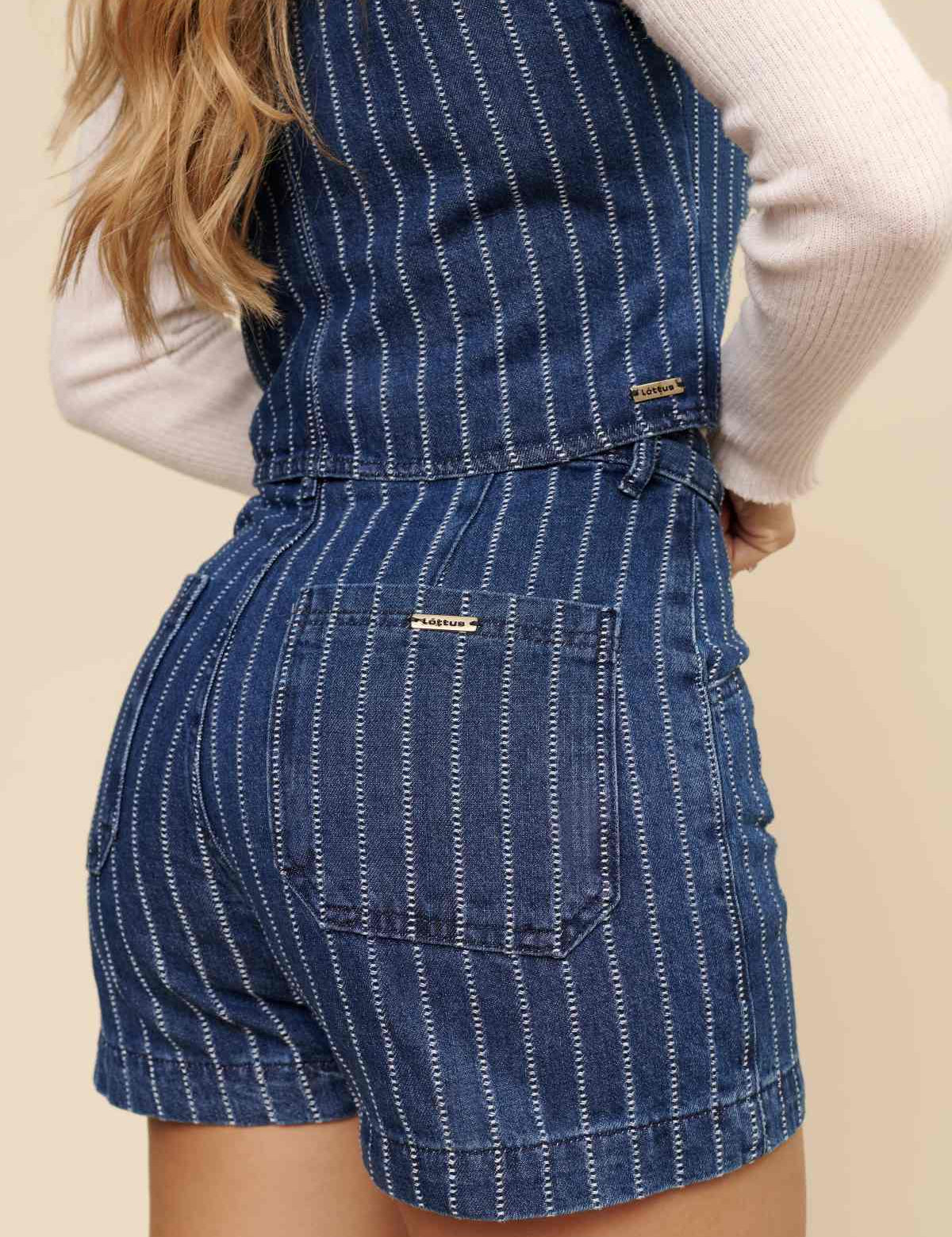 Short Jeans Lottus Azul Risca De Giz Cintura Alta