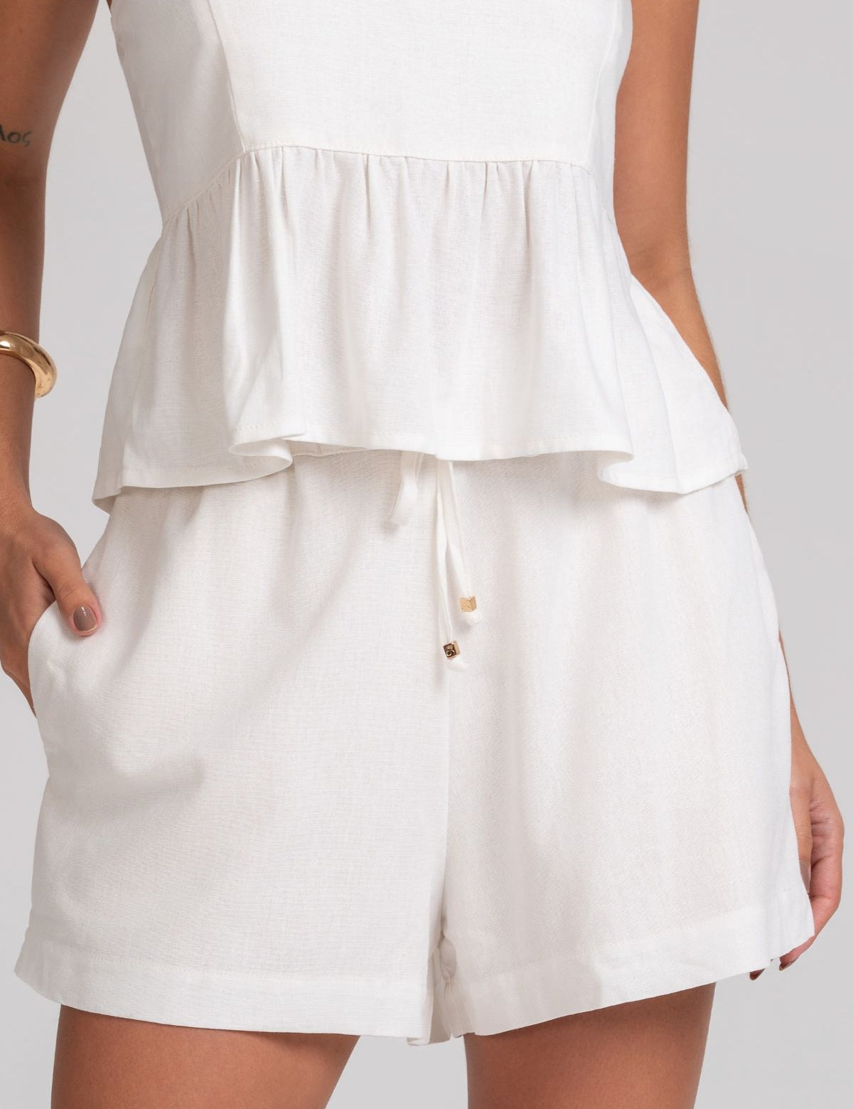 Short Linho Frysaide Off White Cós Elástico