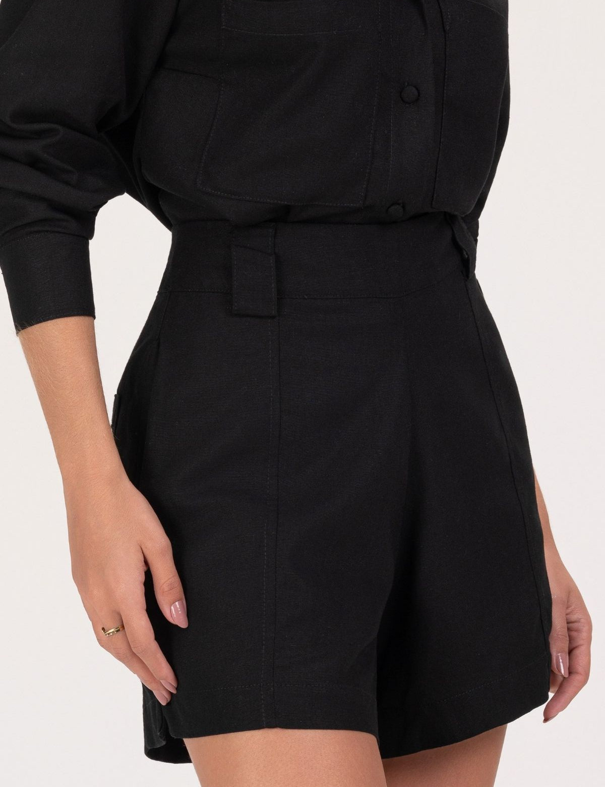 Short Linho Frysaide Preto Cintura Alta