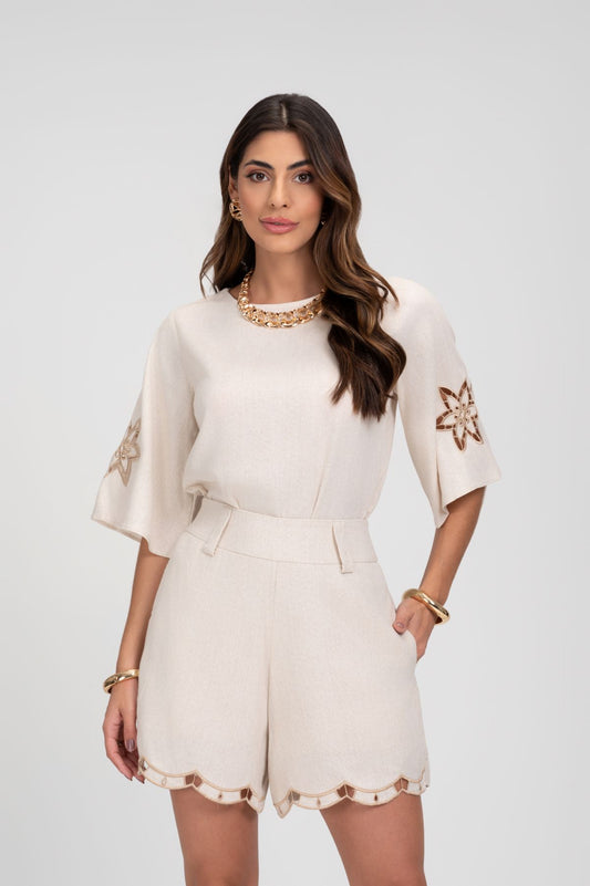 Short Linho Natural Frysaide Com Bordado Contrastante