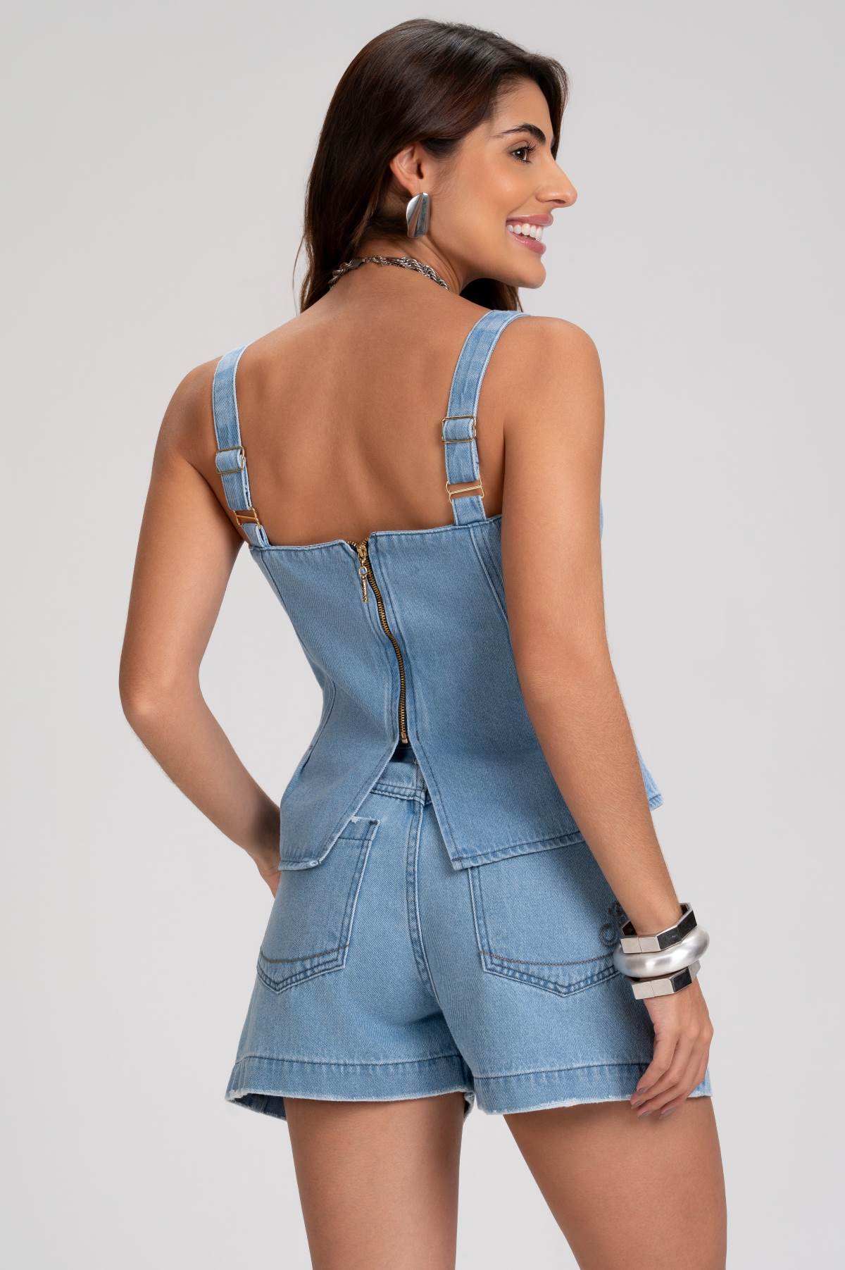 Short Mom Jeans Frysaide Azul Claro Cintura Alta