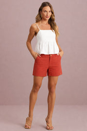 Shorts Meia Loka Terracota Recortes Pespontados