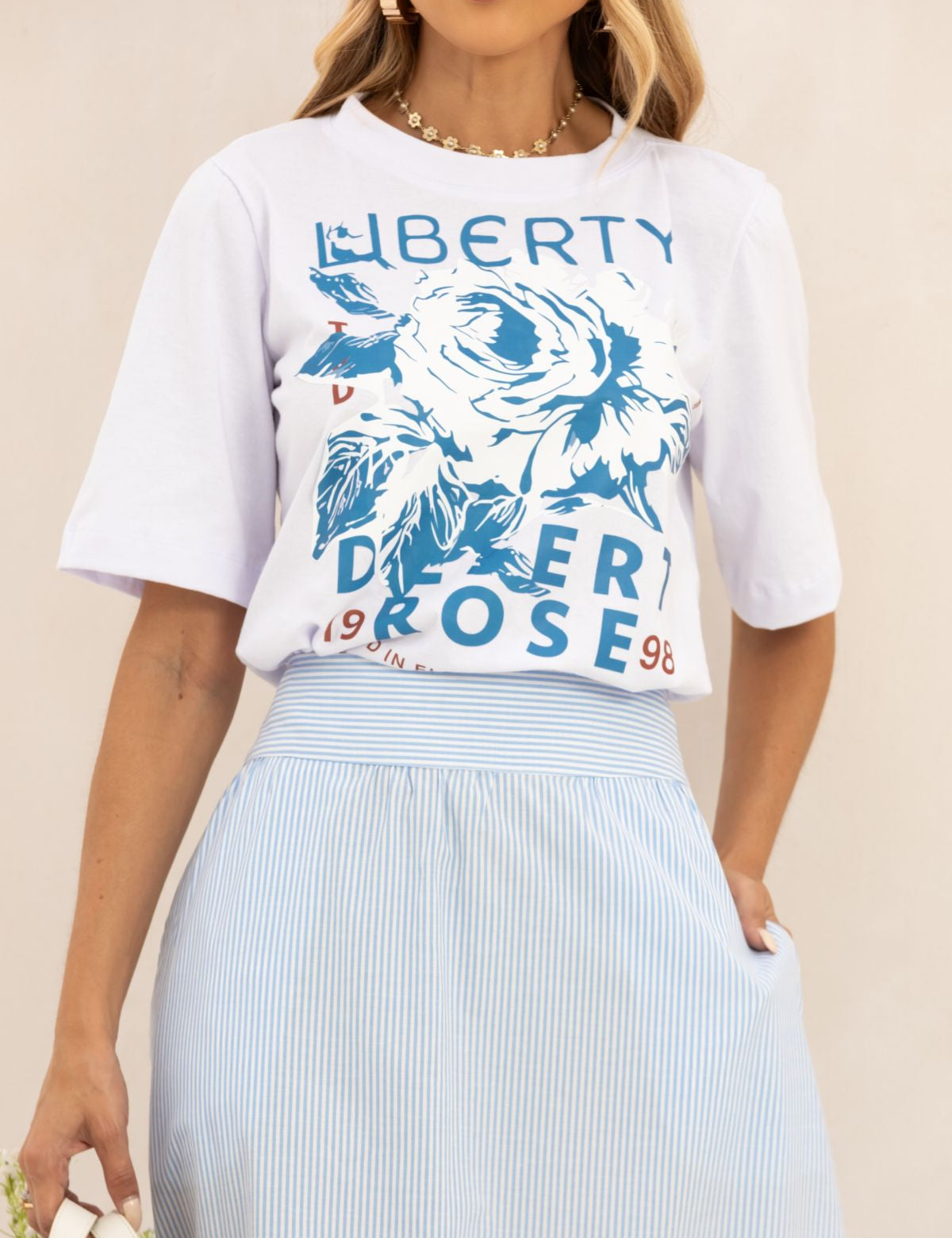 T-Shirt Branca Estampa Liberty Frysaide