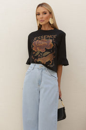T-Shirt Frysaide Preta Estampa Essence Manga Babado