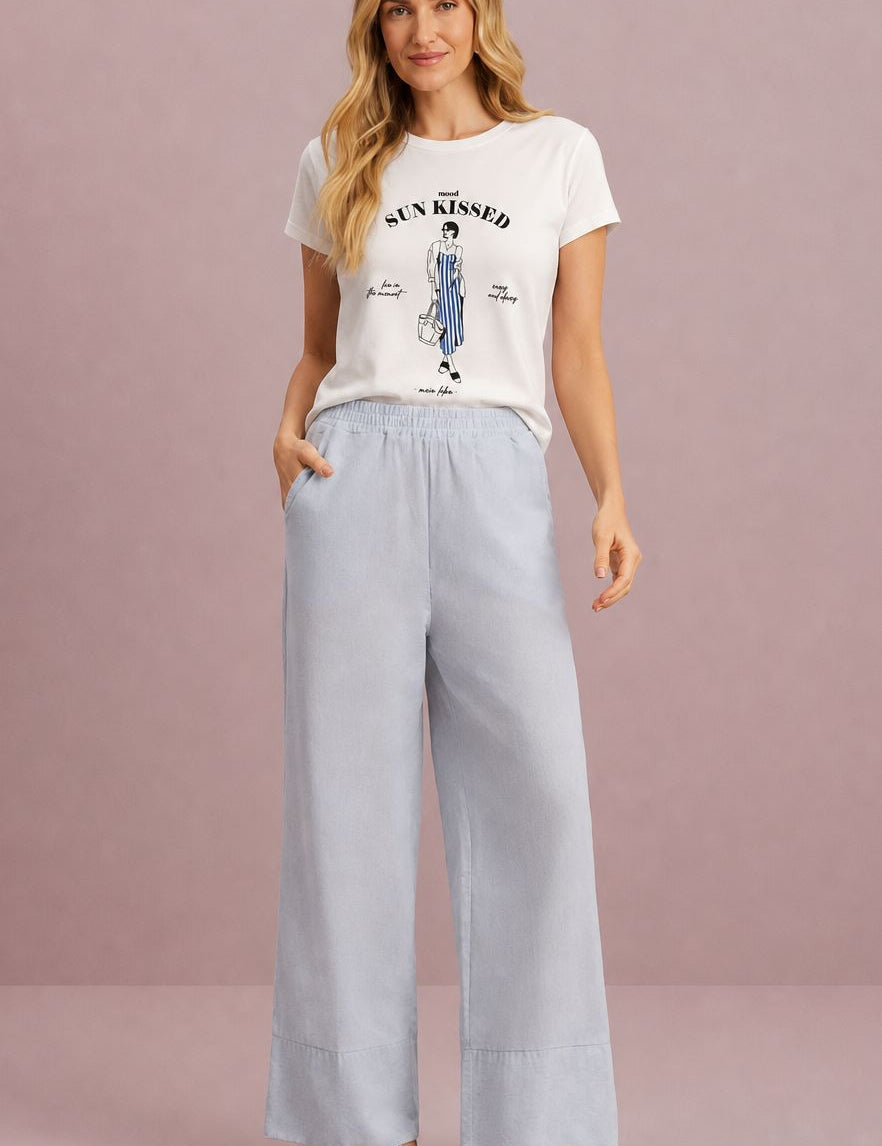 T-Shirt Meia Loka Branca Estampa Localizada