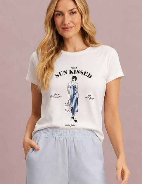 T-Shirt Meia Loka Branca Estampa Localizada
