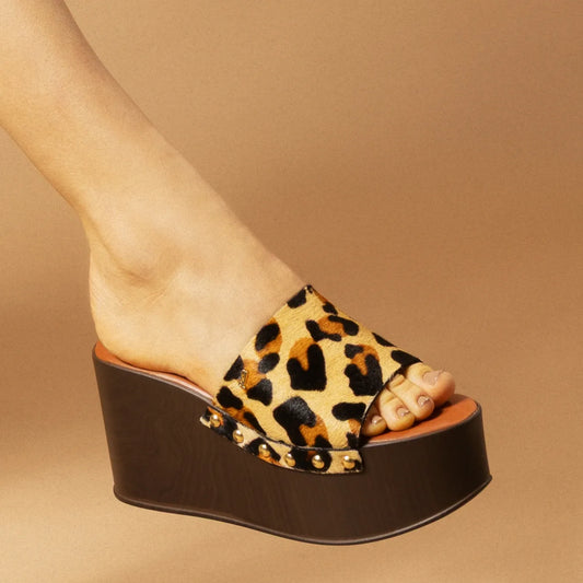 Tamanco Onça Couro Plataforma