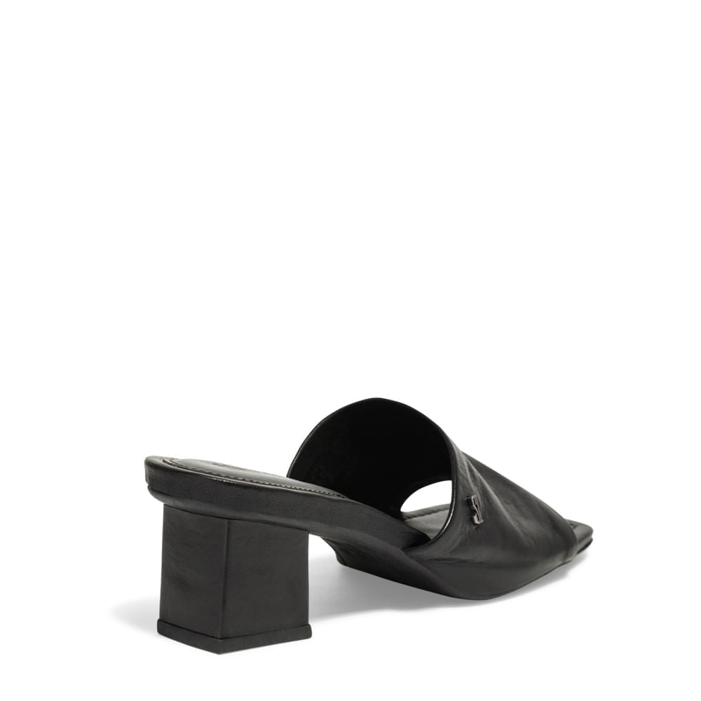 Tamanco Santa Lolla Preto Couro Salto Bloco