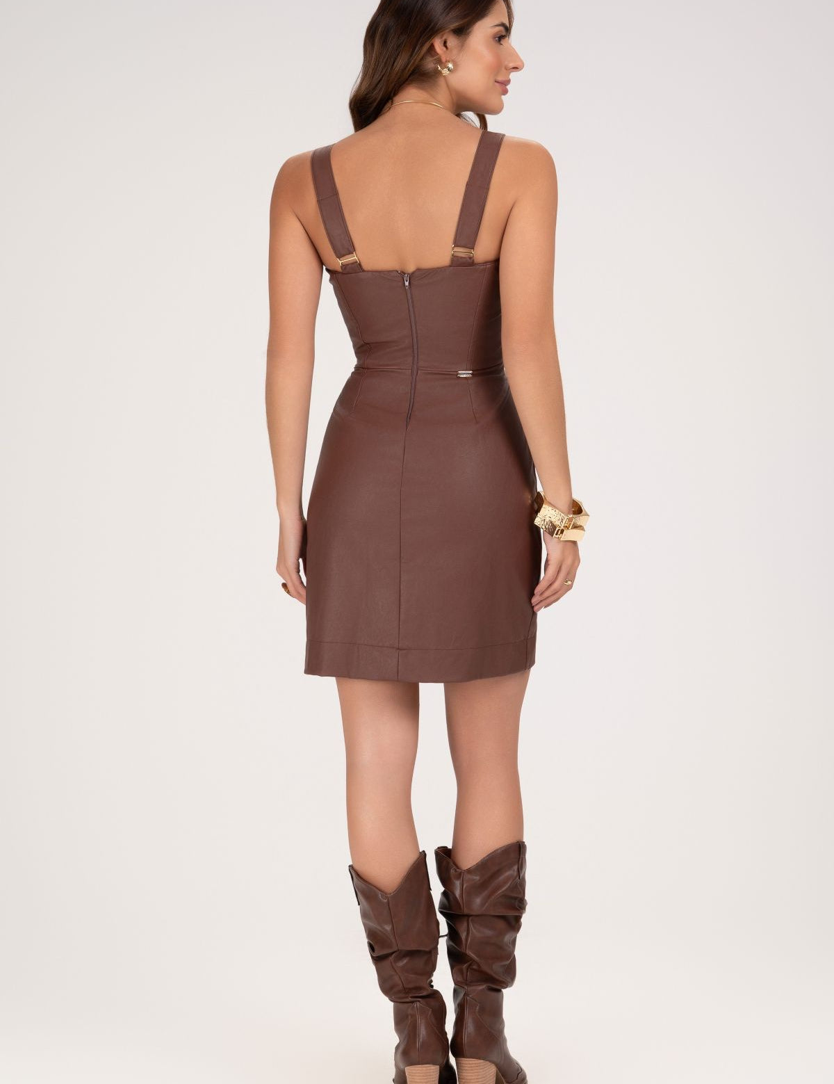 Vestido Curto Frysaide Marrom Couro Alças Largas
