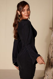 Vestido Curto Frysaide Preto Franzido Lateral