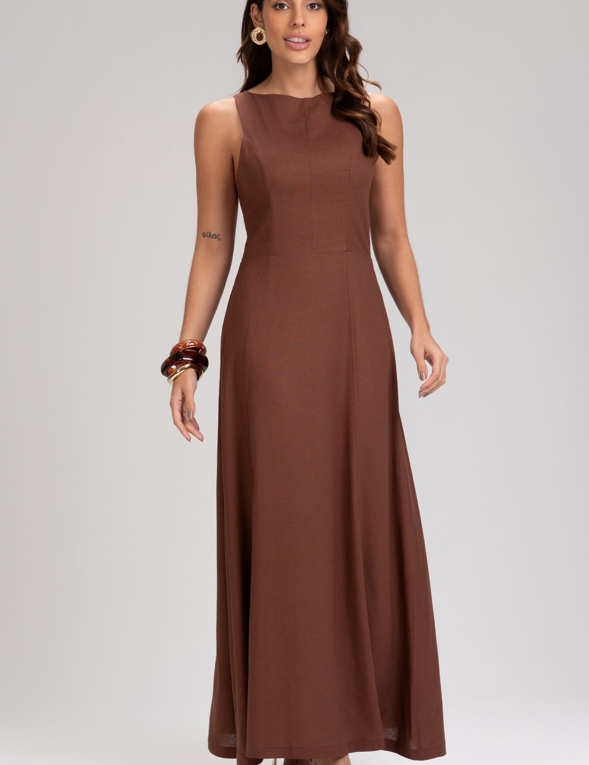 Vestido Frysaide Marrom Amarração Costas Longo