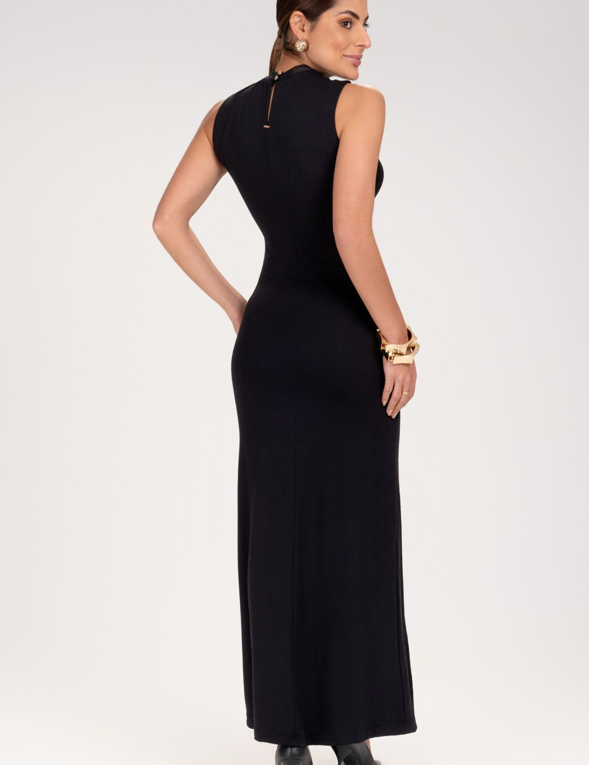 Vestido Longo Frysaide Preto Gola Alta Fenda