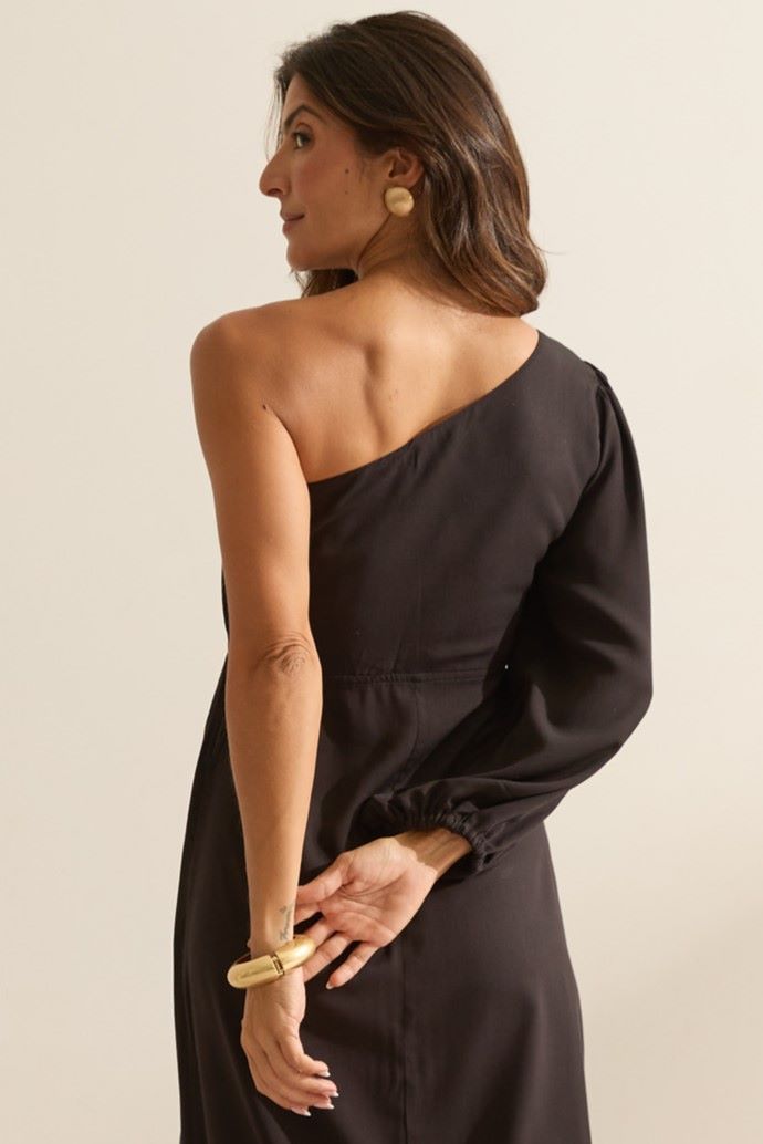 Vestido Midi Flo Maria Preto Um Ombro Só Recortes
